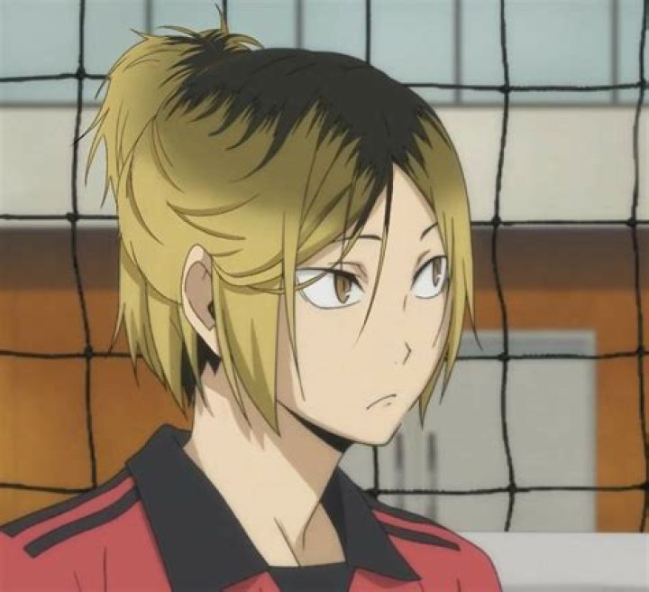 Did kenma dye his hair?