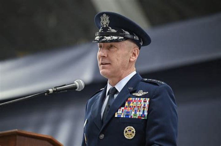 How many air force generals are there?