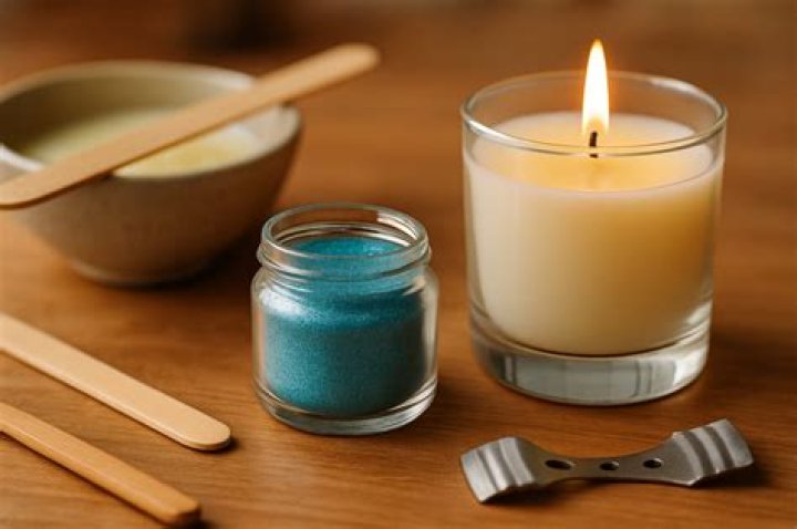 Is mica powder safe for candles?
