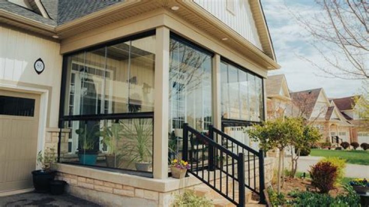 Why don t British houses have porches?