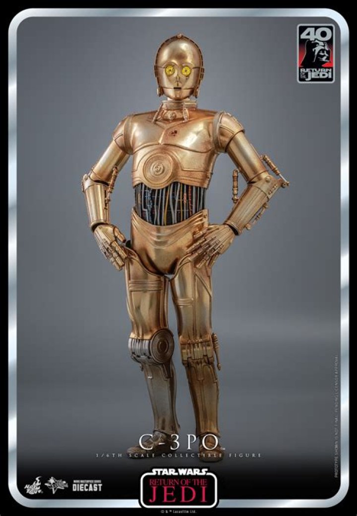 Why is C-3PO's arm red?